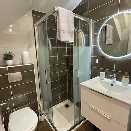 Apartman Chez Jean-yves Et Zoe - La Dolce - Au Calme, Tres Propre, Proche Parkings Niort