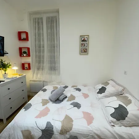 Chez Jean-yves Et Zoe - La Dolce - Au Calme, Tres Propre, Proche Parkings Apartman Niort