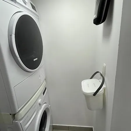 Chez Jean-yves Et Zoe - La Dolce - Au Calme, Tres Propre, Proche Parkings *