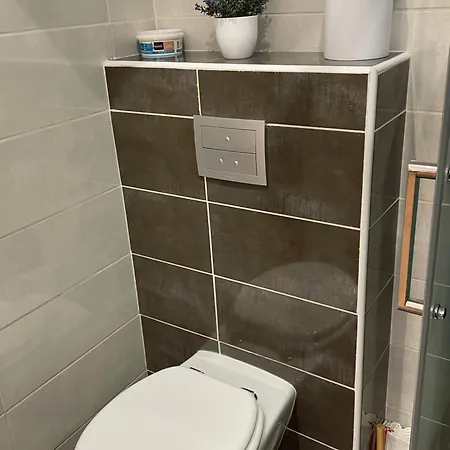 Chez Jean-yves Et Zoe - La Dolce - Au Calme, Tres Propre, Proche Parkings * Niort