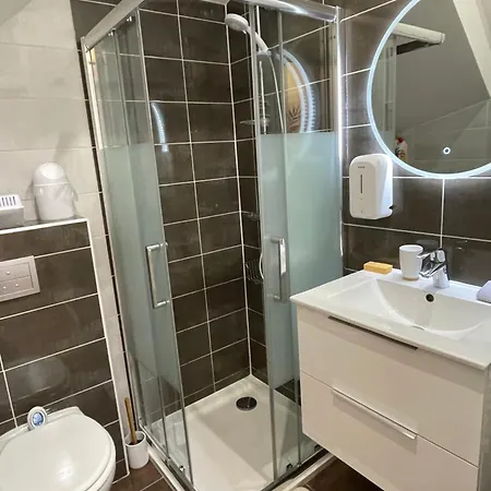 Chez Jean-yves Et Zoe - La Dolce - Au Calme, Tres Propre, Proche Parkings Apartman Niort